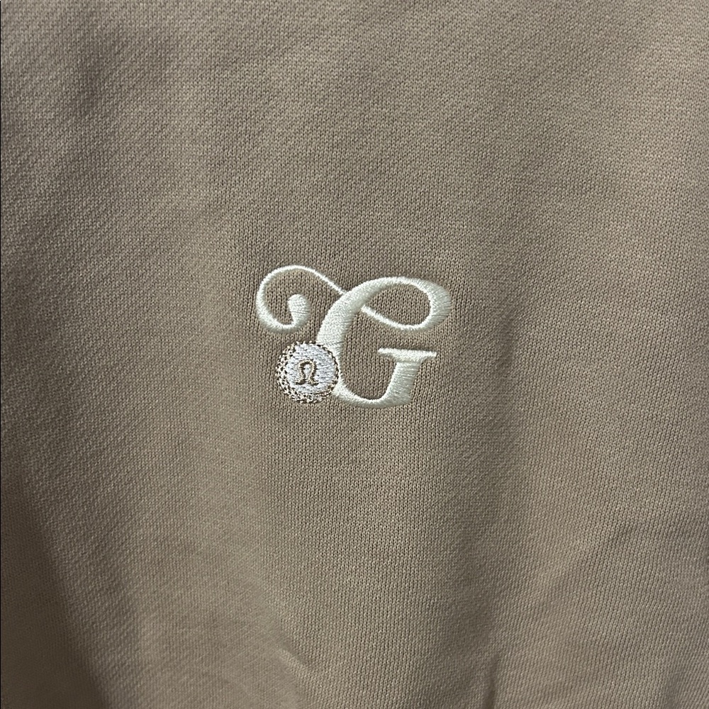 lululemon athletica Men's Crewneck Sweatshirt in Taupe with White Golf Graphic - Picture 2 of 3